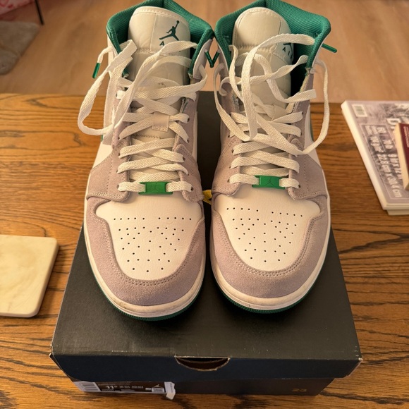 Nike Air Jordan 1 Mid SE Green Gray - Picture 2 of 14